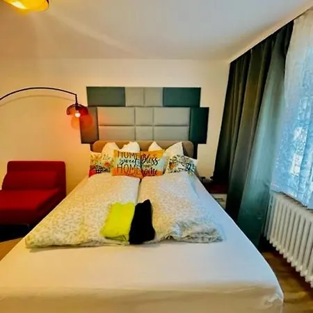 Gracehomes - Garage, Ventilator, Free Coffee, Airport, Messe, Stuttgart, Wifi Up To 6 Guests * Leinfelden-Echterdingen